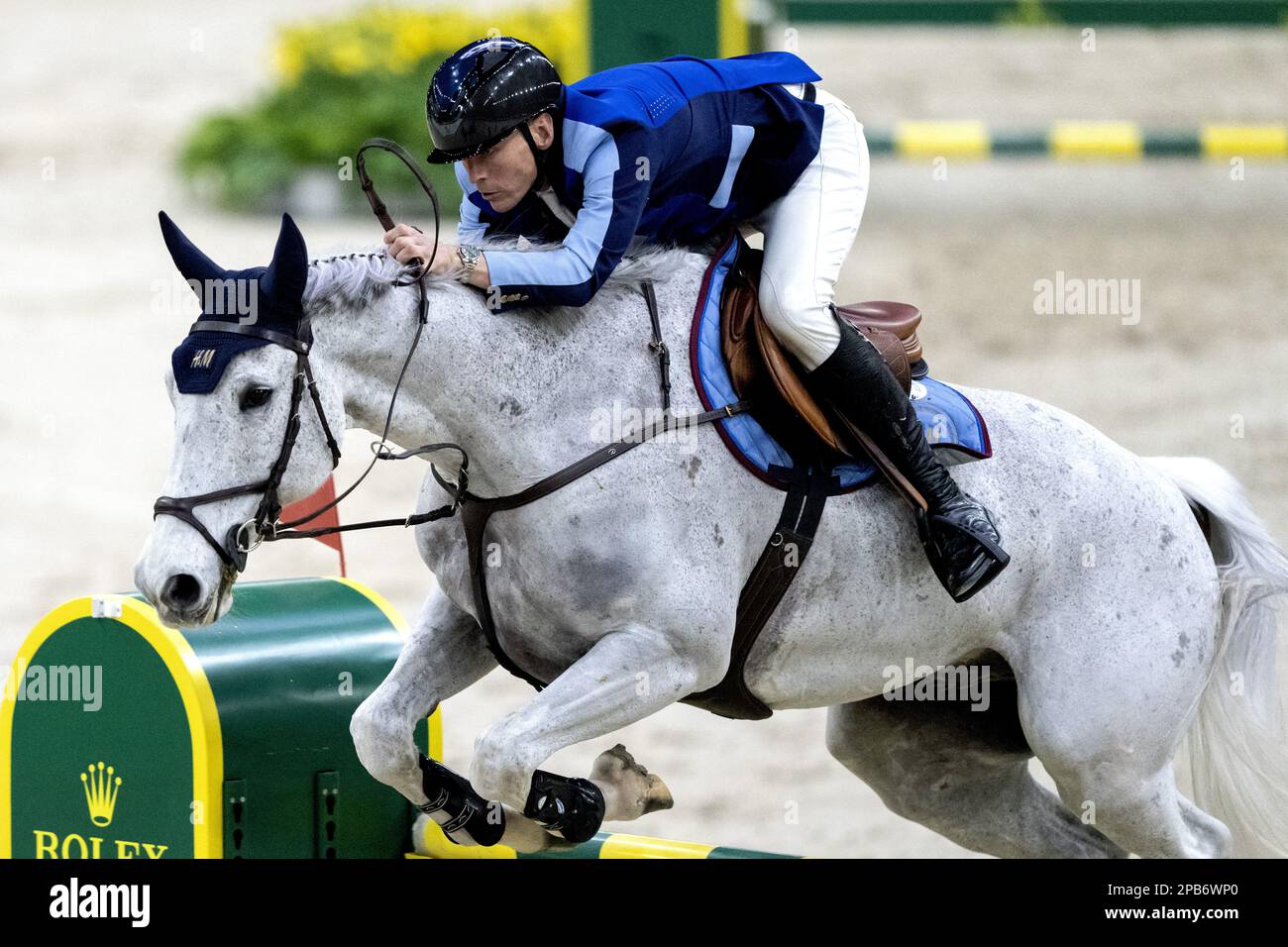 DEN BOSCH - Peder Fredericson (SWE) on Catch Me Not S in action during the show jumping World Cup, during The Dutch Masters Indoor Brabant Horse Show. ANP SANDER KONING netherlands out - belgium out Stock Photo