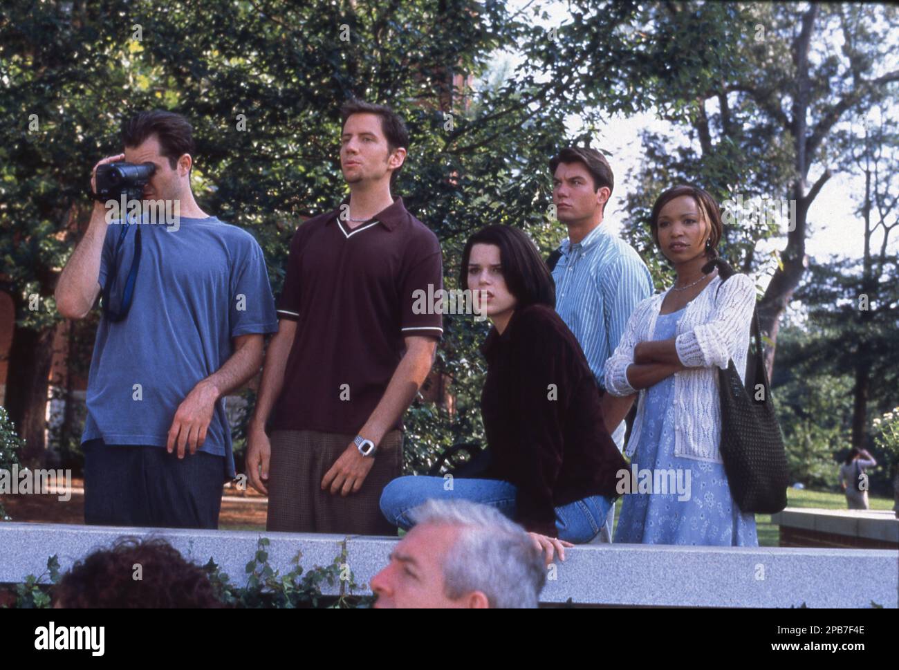 TIMOTHY OLYPHANT JAMIE KENNEDY NEVE CAMPBELL JERRY O'CONNELL and ELISE NEAL in SCREAM 2 (1997) director WES CRAVEN writer Kevin Williamson music Marco Beltrami costume design Kathleen Detoro Dimension Films / Konrad Pictures / Craven - Maddalena Films / Miramax / Maven Entertainment Stock Photo