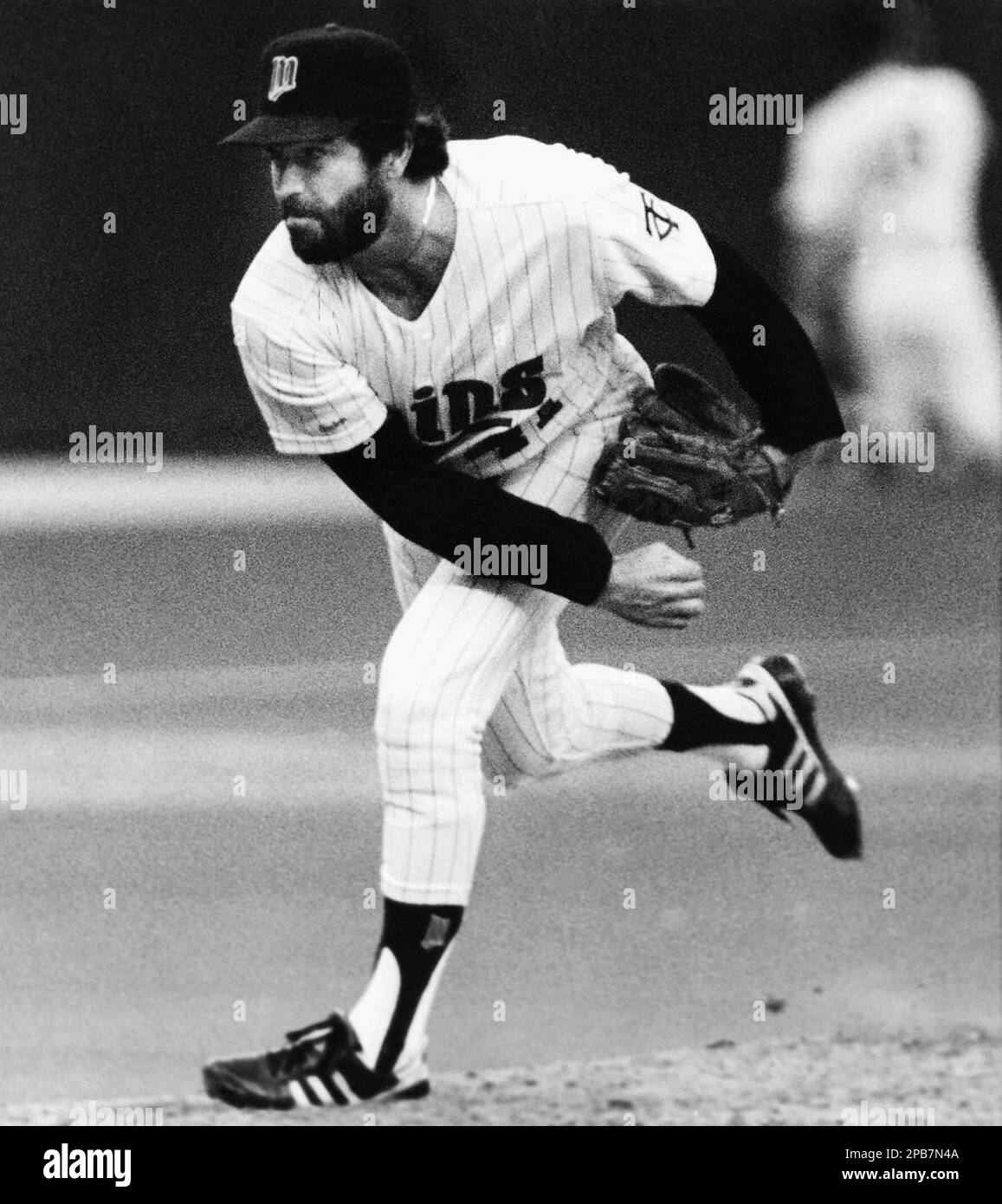 file-former-minnesota-twins-relief-pitcher-jeff-reardon-shown