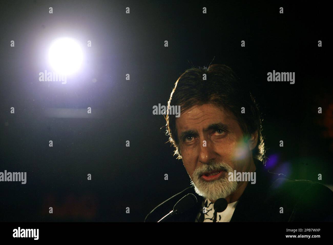 2,036 Bollywood Star Amitabh Bachchan Stock Photos, High-Res Pictures, and  Images - Getty Images