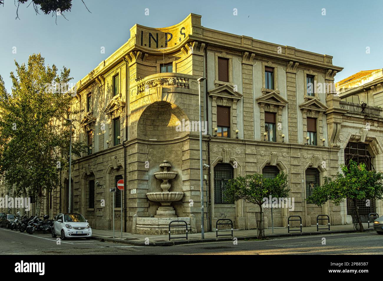 The INA-INPS building, a fine example of the “eclectic Messina” style built in 1926. Messina, Sicily, Italy, Europe Stock Photo