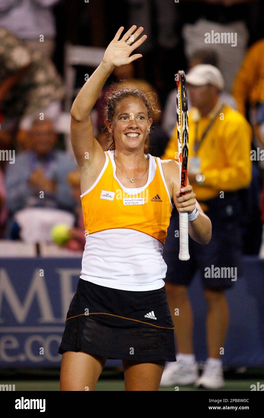 Patty Schnyder, of Switzerland, waves to the crowd after defeating Elena  Dementieva, of Russia, in the semifinals of the Acura Classic tennis  tournament Saturday, Aug. 4, 2007, in Carlsbad, Calif. Schnyder won