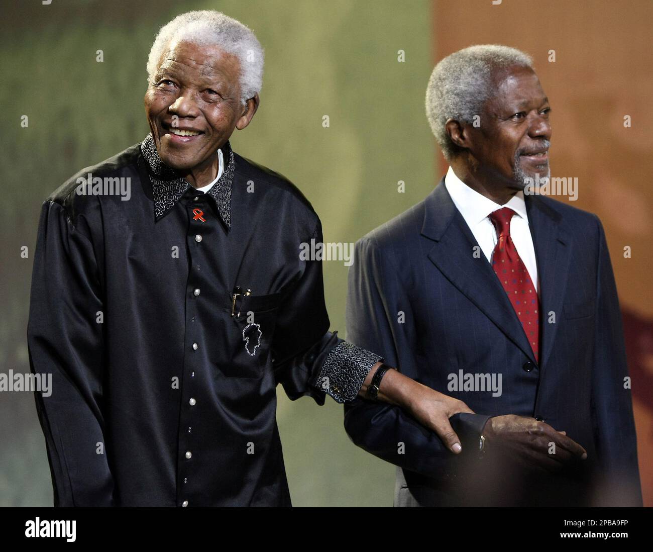 Nelson Mandela and former United Nations Secretary General Kofi Annan ...