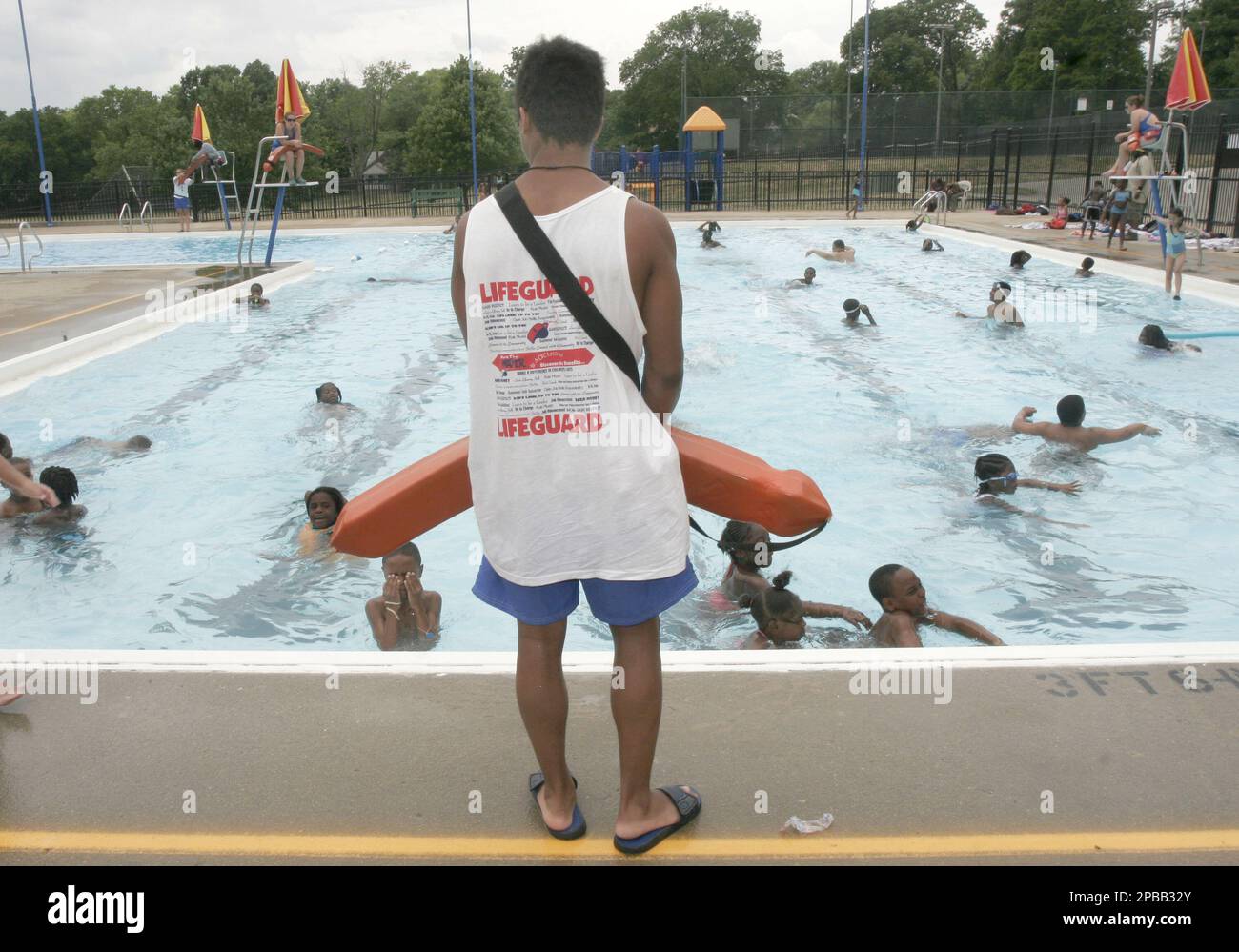 https://c8.alamy.com/comp/2PBB32Y/advance-for-sunday-july-15-lifeguard-illyas-hodrick-watches-over-swimmers-at-pleasant-ridge-pool-tuesday-june-19-2007-in-cincinnati-the-need-for-lifeguards-has-grown-consistently-over-the-last-25-years-fueled-by-the-proliferation-of-water-parks-along-with-municipal-pools-and-private-aquatic-facilities-ap-photodavid-kohl-2PBB32Y.jpg