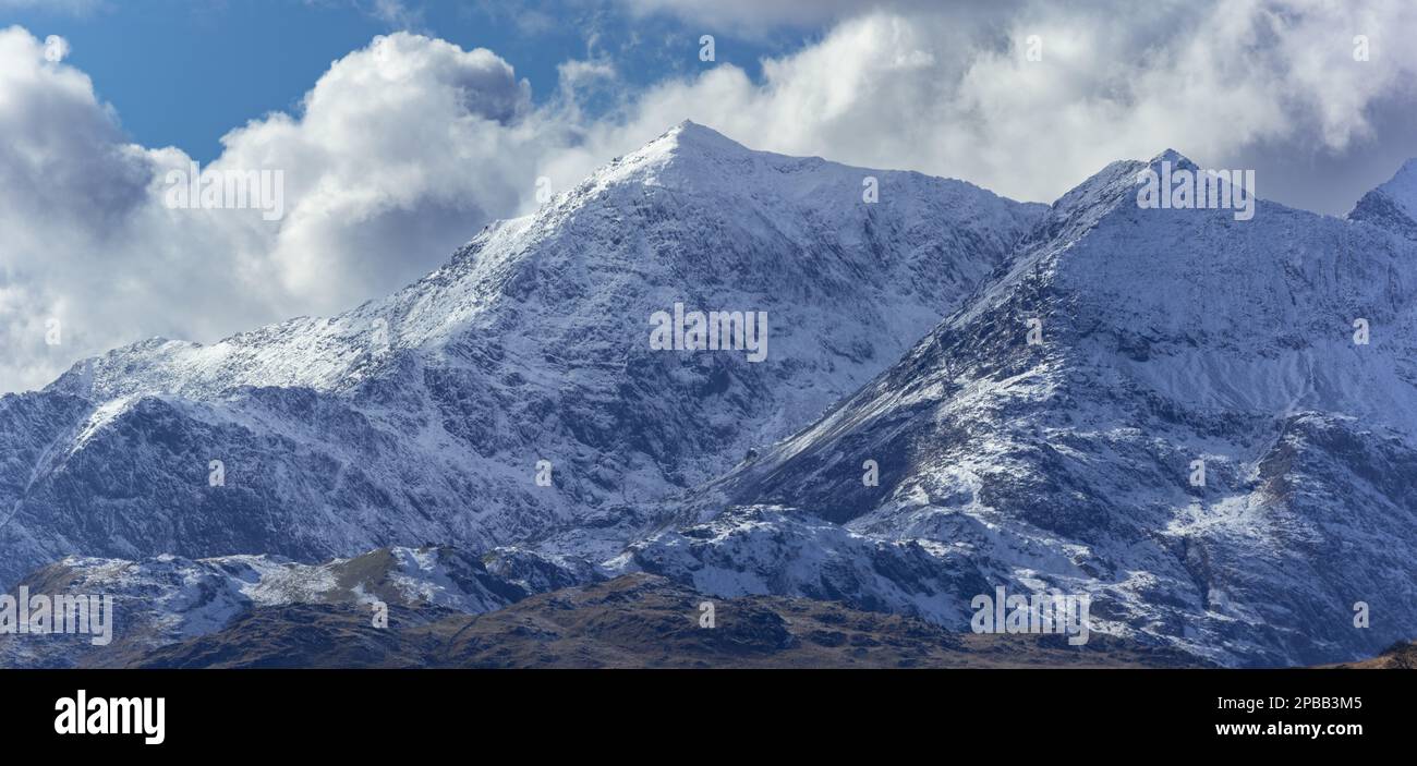 Snowdon mountain covered with snow, Snowdonia, North Wales Stock Photo