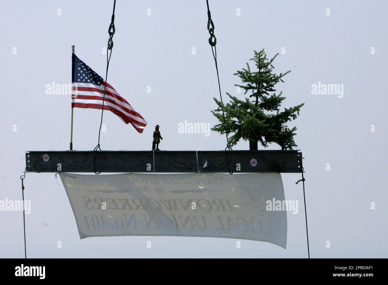 Comcast Center topping-out William Penn figurine and its place in local sports lore photo 1