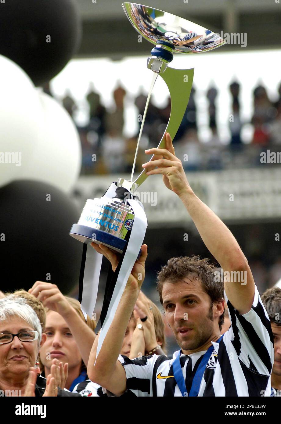 Juventus U23 have won their first trophy ever after beating #Ternana 2-1  tonight in the final of the Coppa Italia #SerieC. #ForzaJuventus…