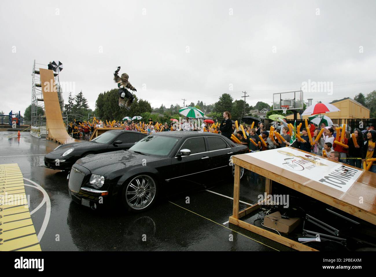 Ramp Jumping - On Sports Cars