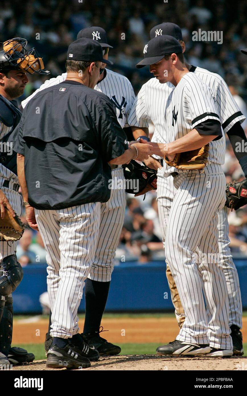 Joe torre deals yankees jacket