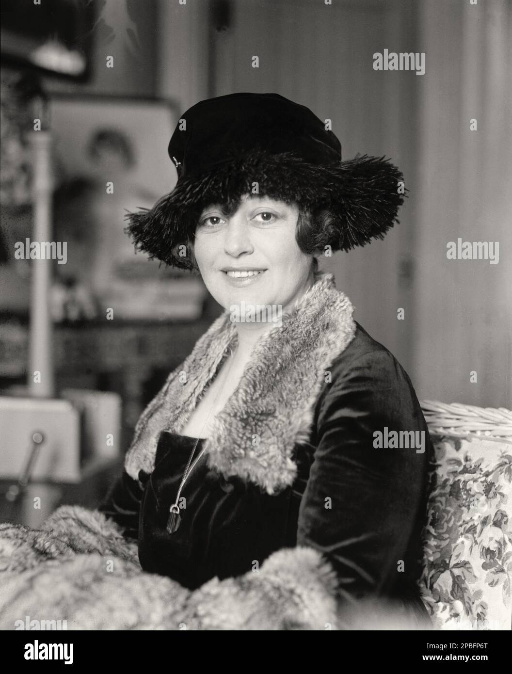 1921 , 28 february , Washington , USA Henrietta LOUISE CROMWELL