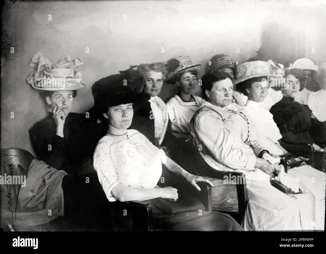Suffragette hats hotsell