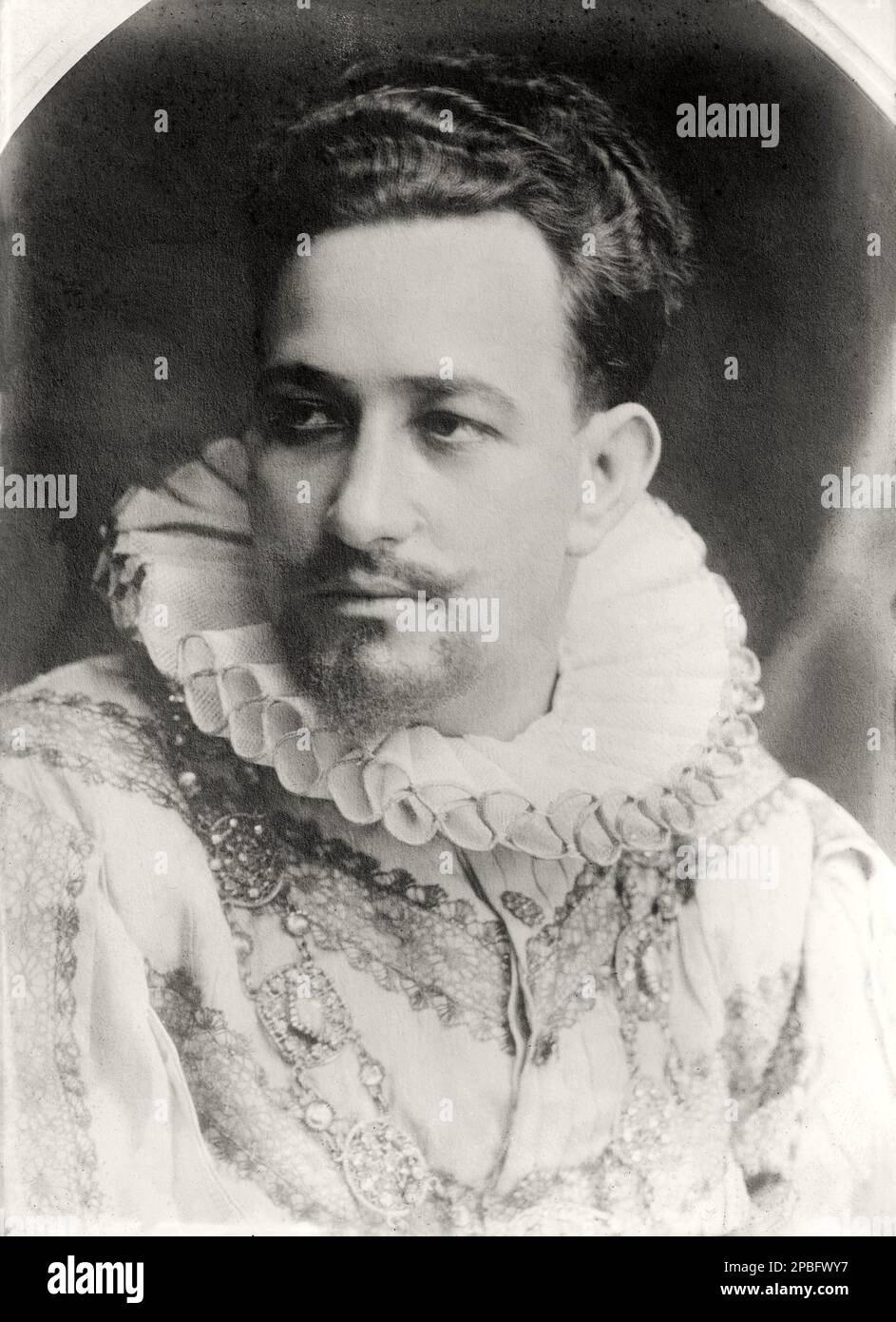 1923-ca-the-spanish-tenore-miguel-burro-fleta-1897-1938-at-time