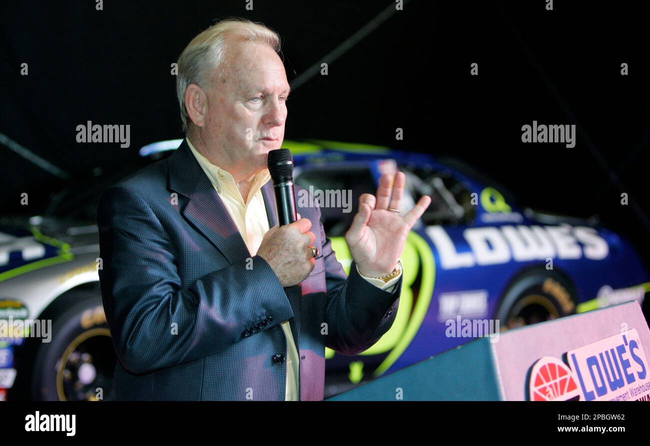 H.a. 'humpy' Wheeler, President Of Lowe's Motor Speedway, Speaks To The 