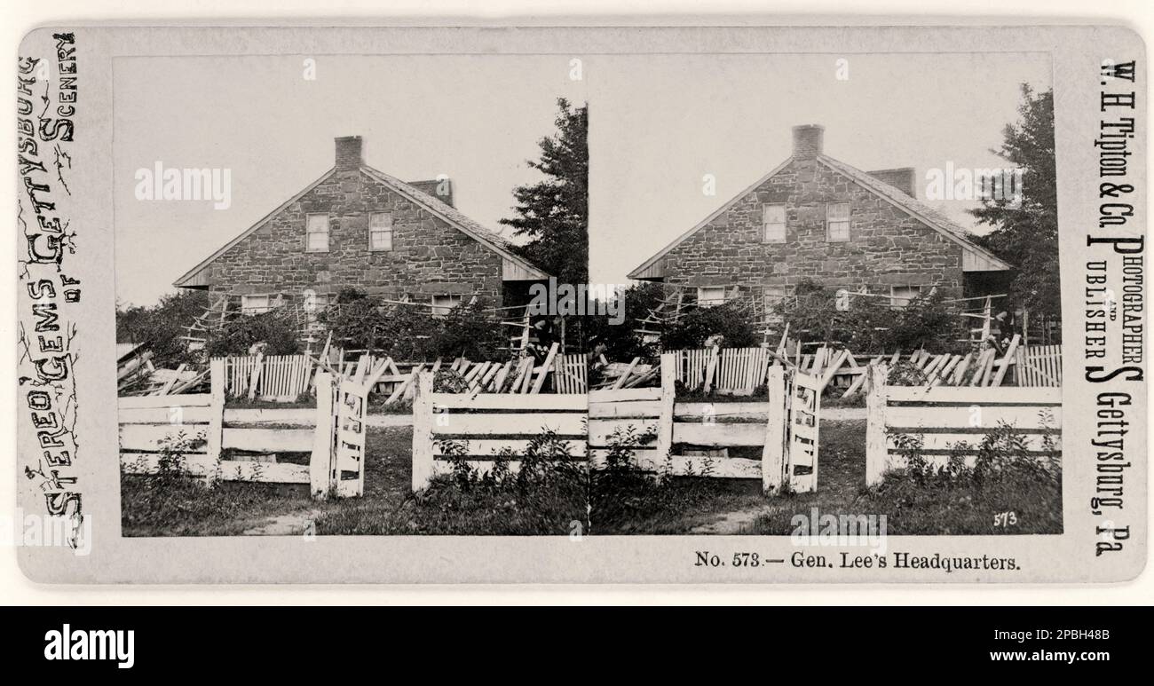 1861 , USA : General Robert E. Lee's headquarters, Gettysburg, Pennsylvania, stereograph photographed and published by W.H. Tipton & Co ( 1864 ca ) .  The  General ROBERT E. LEE  ( 1807 - 1870 ) of Confederate Army , photo portrait taken by Mathew Brady .  Lee was a career United States Army officer, an engineer, and among the most celebrated generals in American history.  - SECESSION WAR  CIVIL - GUERRA CIVILE DI SECESSIONE AMERICANA   -  - USA  - CASA - HOME - HOUSE - Architettura - Architecture  - SUDISTA CONFEDERATO - CONFEDERATE - STEREOGRAFIA - TRIDIMENSIONALE - 3D ----  Archivio GBB Stock Photo