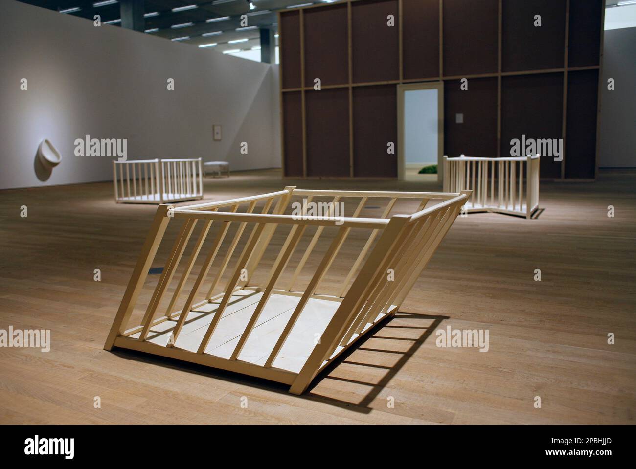 The artwork 'Slanted Playpen', 1987, of US American artist Robert Gober ...