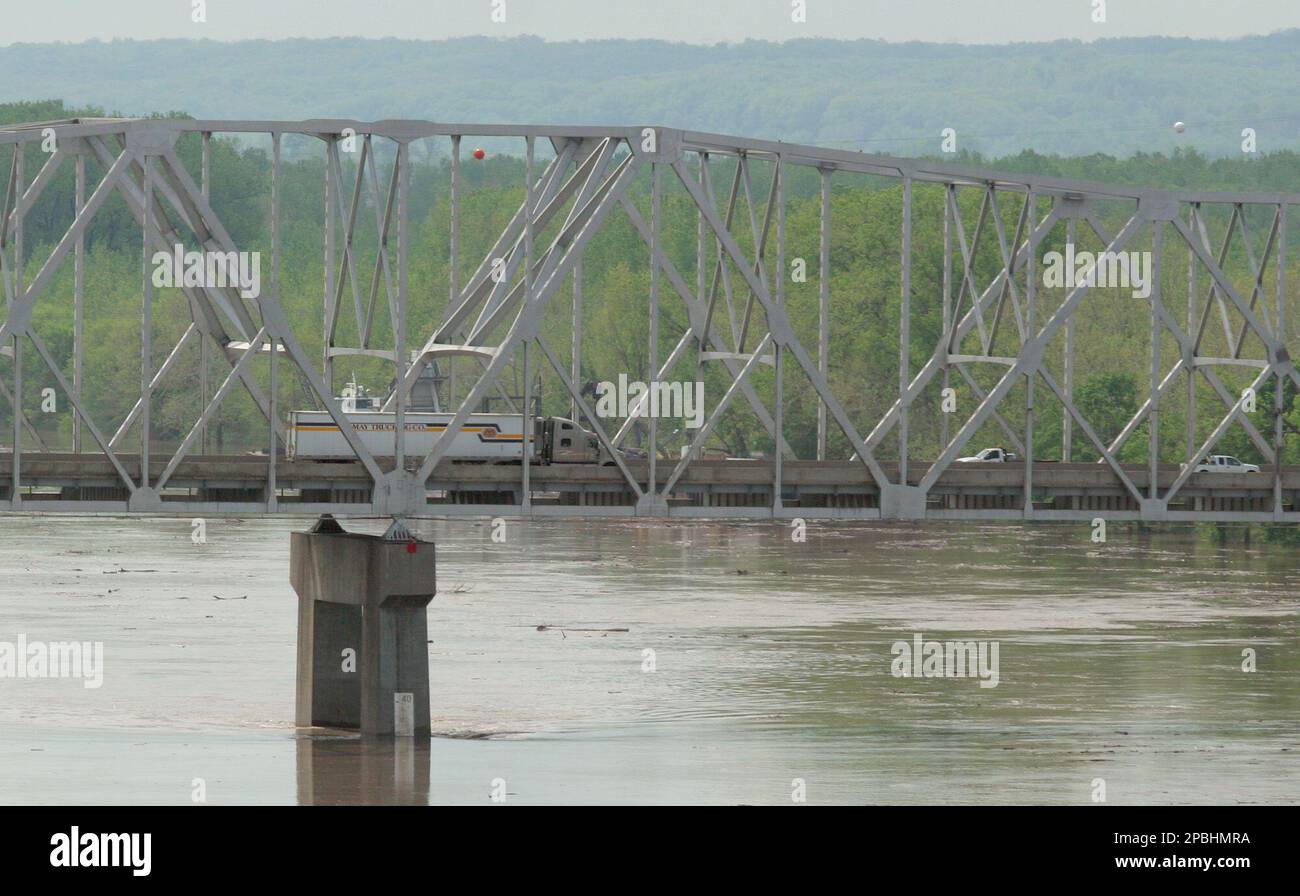 The I70 bridge in Rocheport, Mo., spans the Missouri River Tuesday