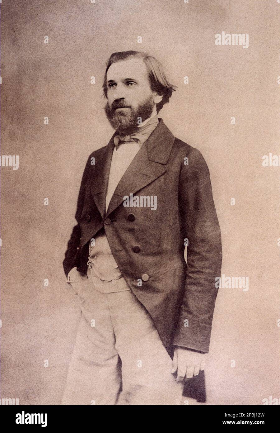 1857 , Paris , France : The celebrated italian music composer GIUSEPPE VERDI ( 1813 - 1901 ). Photo by E. Disderi - COMPOSITORE - OPERA LIRICA - CLASSICA - CLASSICAL - PORTRAIT - RITRATTO - MUSICISTA - MUSICA - BEARD - BARBA - FIOCCO - BOW - CRAVATTA - TIE - papillon ------ ARCHIVIO GBB Stock Photo