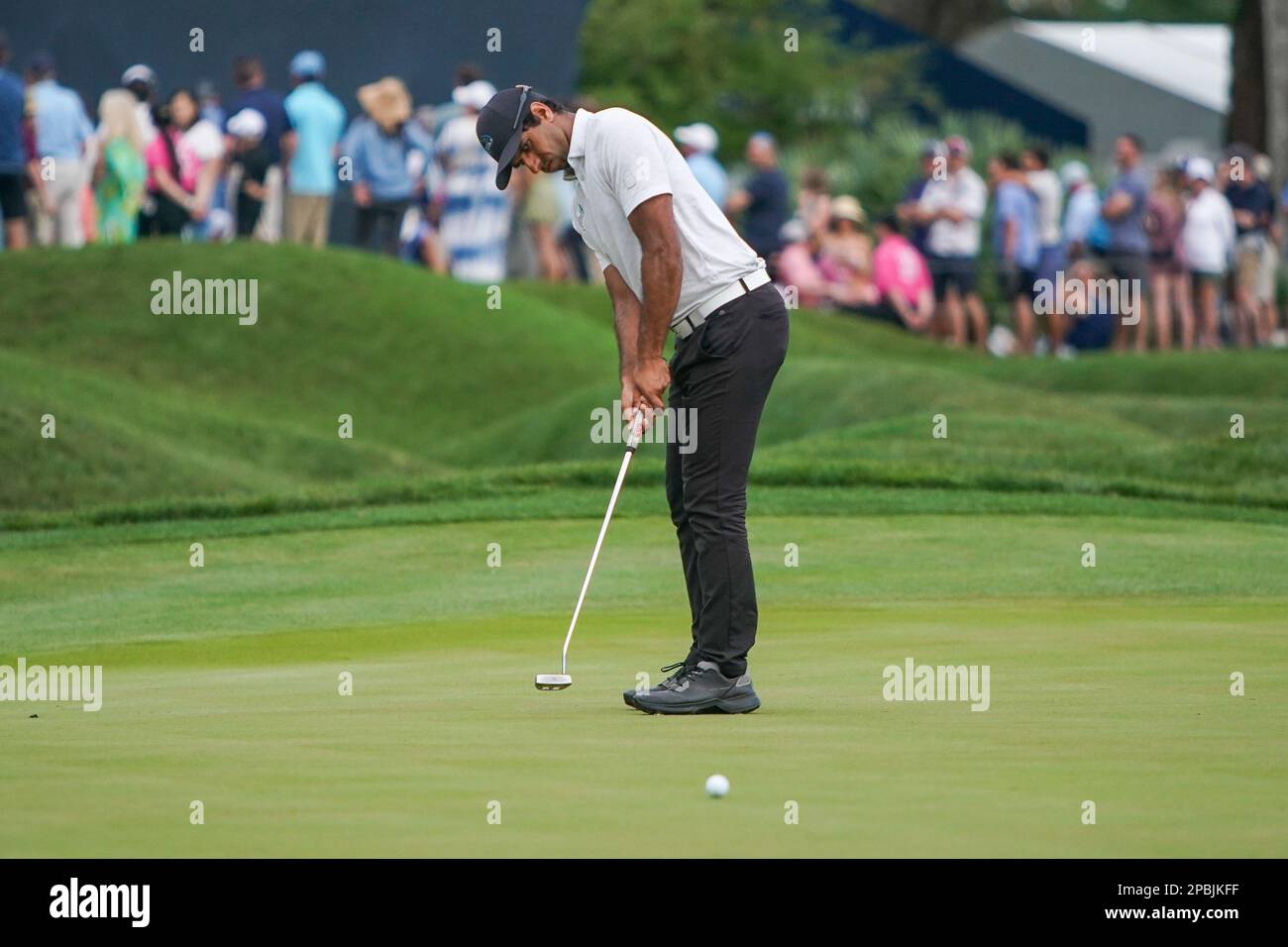Ponte Vedra Beach, Florida, USA. 12th Mar, 2023. Aaron Rai putts the 18th green during the final round of the PLAYERS Championship 2023 at TPC Sawgrass. (Credit Image: © Debby Wong/ZUMA Press Wire) EDITORIAL USAGE ONLY! Not for Commercial USAGE! Stock Photo