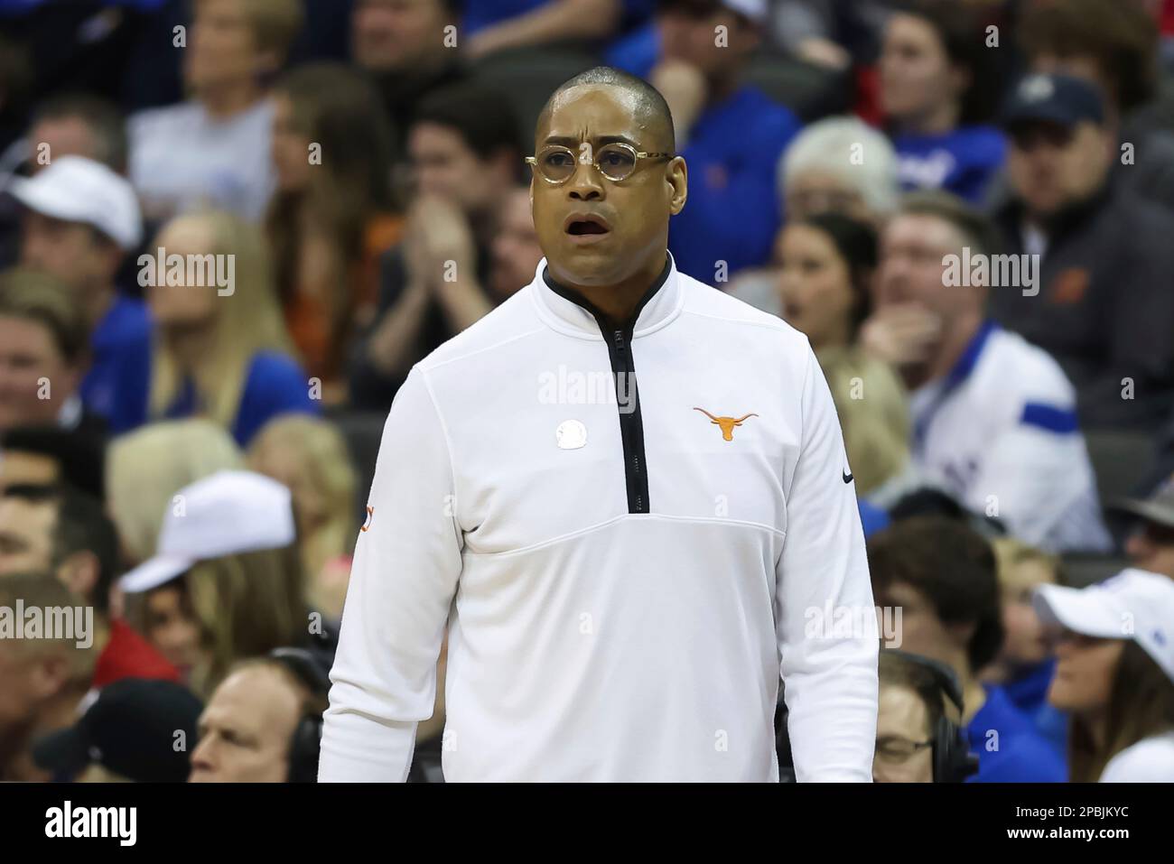KANSAS CITY, MO - MARCH 11: Texas Longhorns head coach Rodney Terry in ...