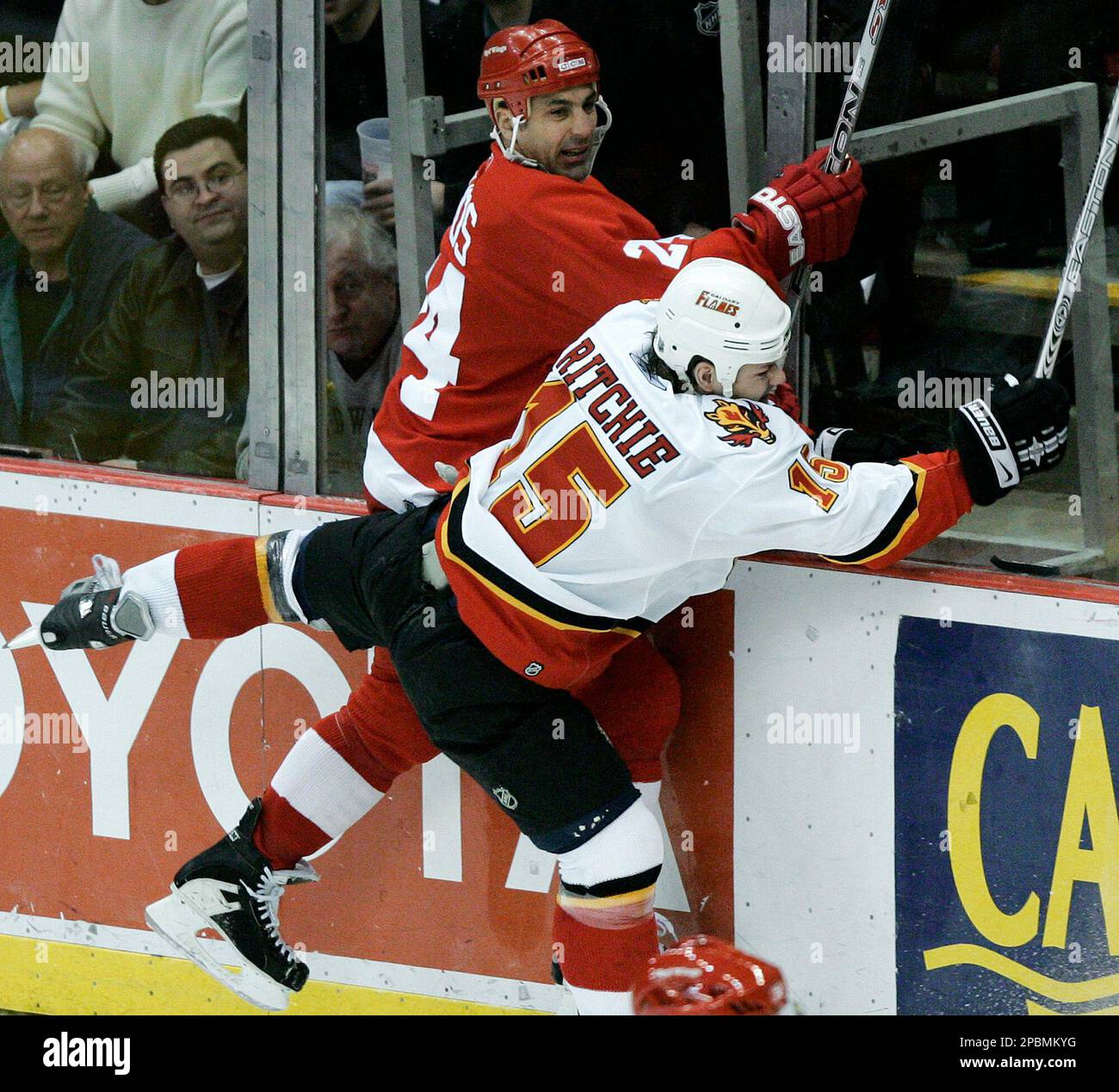 Detroit red wings chris chelios hi-res stock photography and images - Alamy
