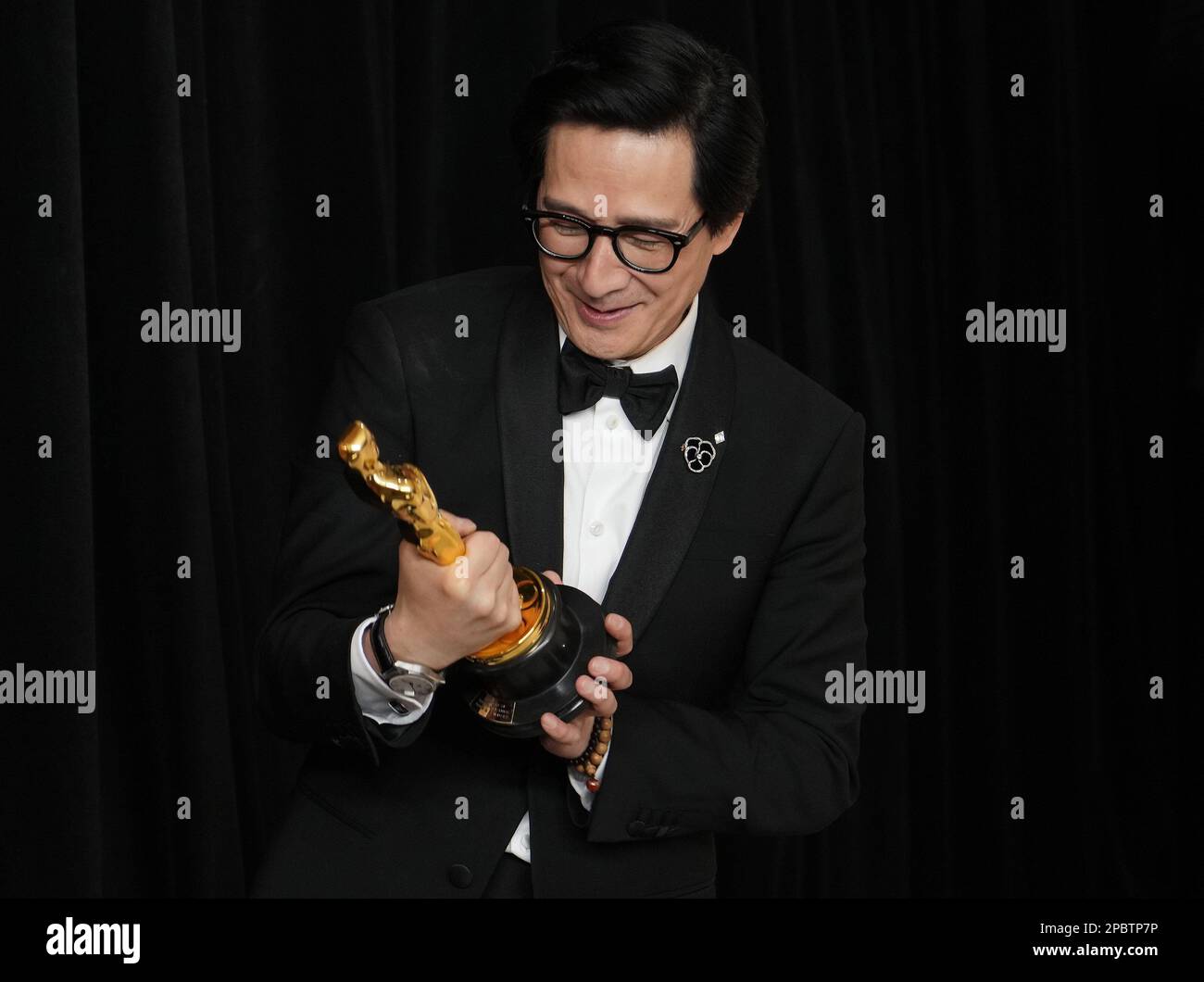 Los Angeles, USA. 12th Mar, 2023. Ke Huy Quan posing for photos in the ...