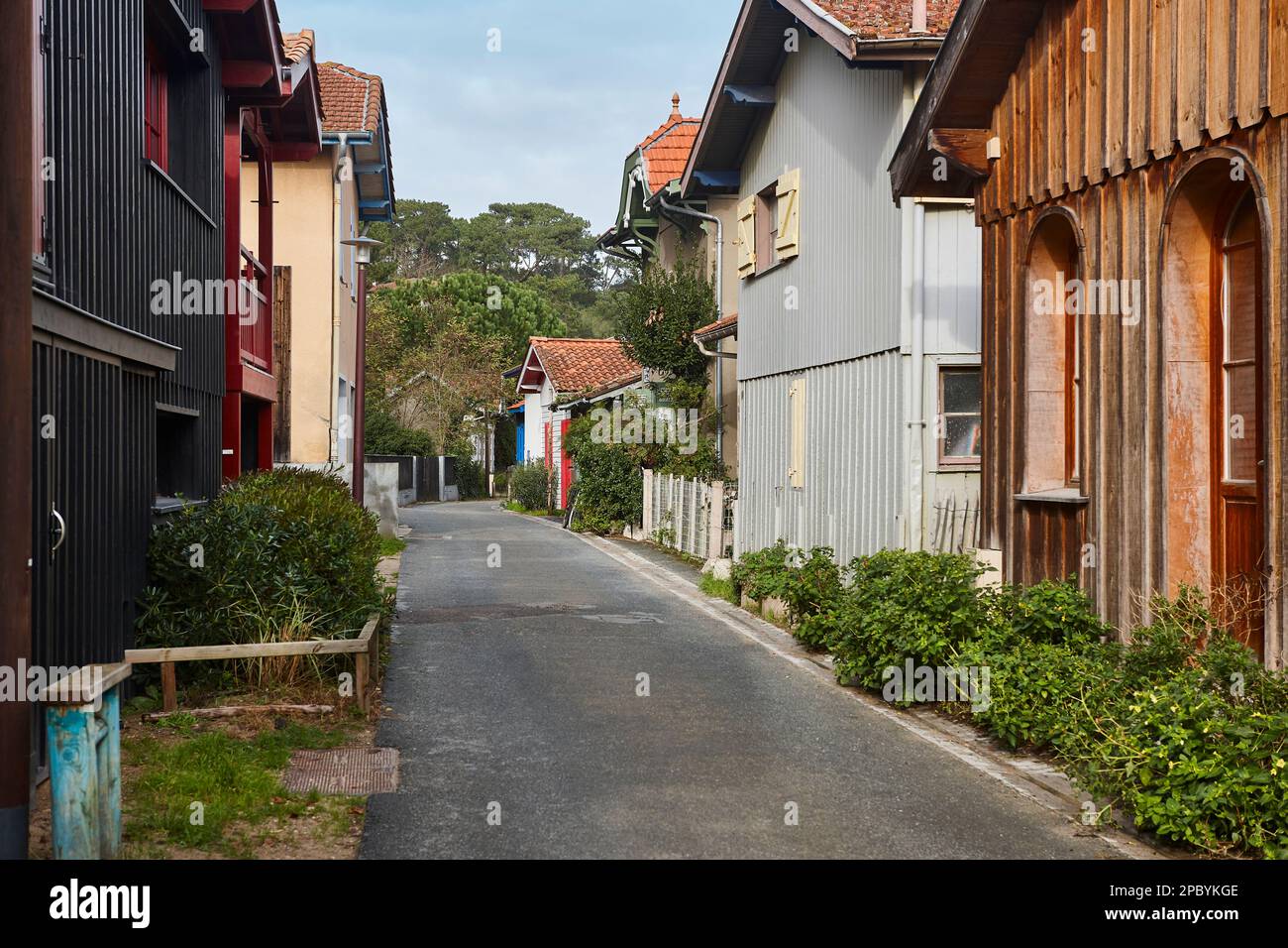 Arcachon bay. L´Herbe traditional oyster village. Aquitaine, France
