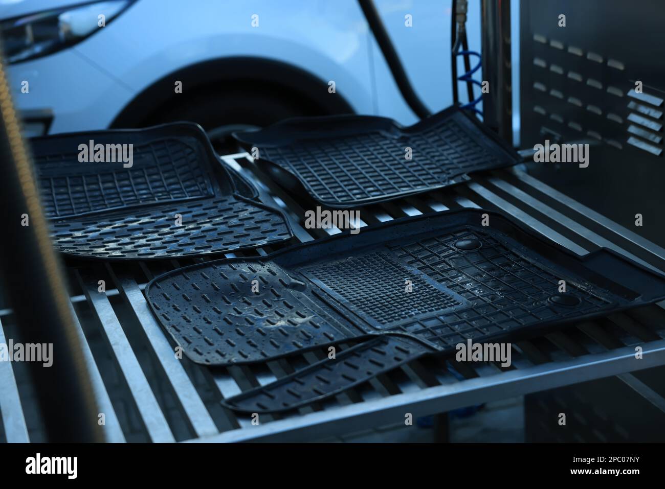 Washing mats hires stock photography and images Alamy