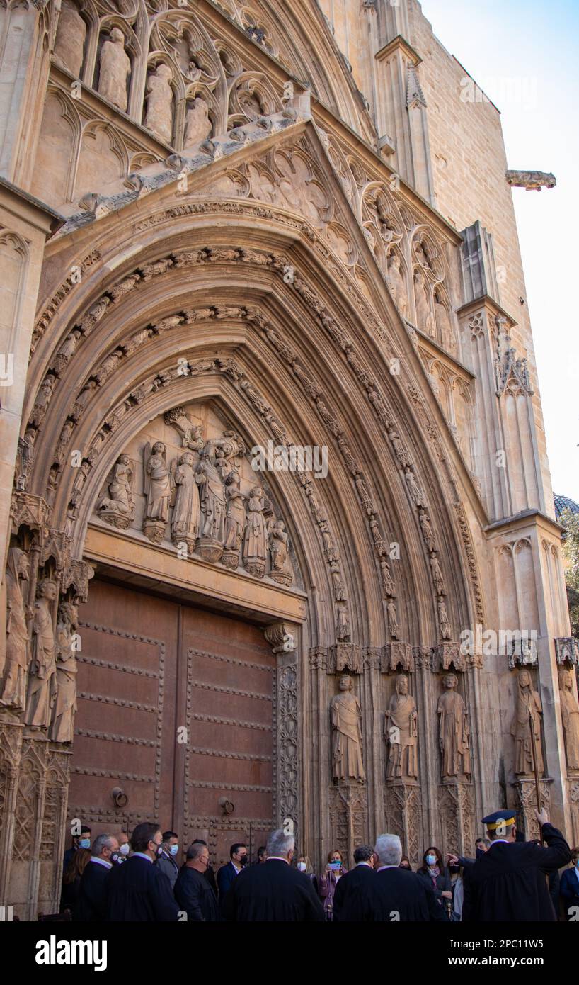 El Tribunal de las Aguas es el tribunal activo más antiguo de la historia de la humanidad. Se reúnen  en la llamada puerta de los Apóstoles. Valencia Stock Photo