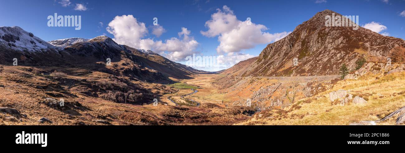 Nant Ffrancon valley and Pen Yr Ole Wen mountain, Snowdonia, North Wales Stock Photo