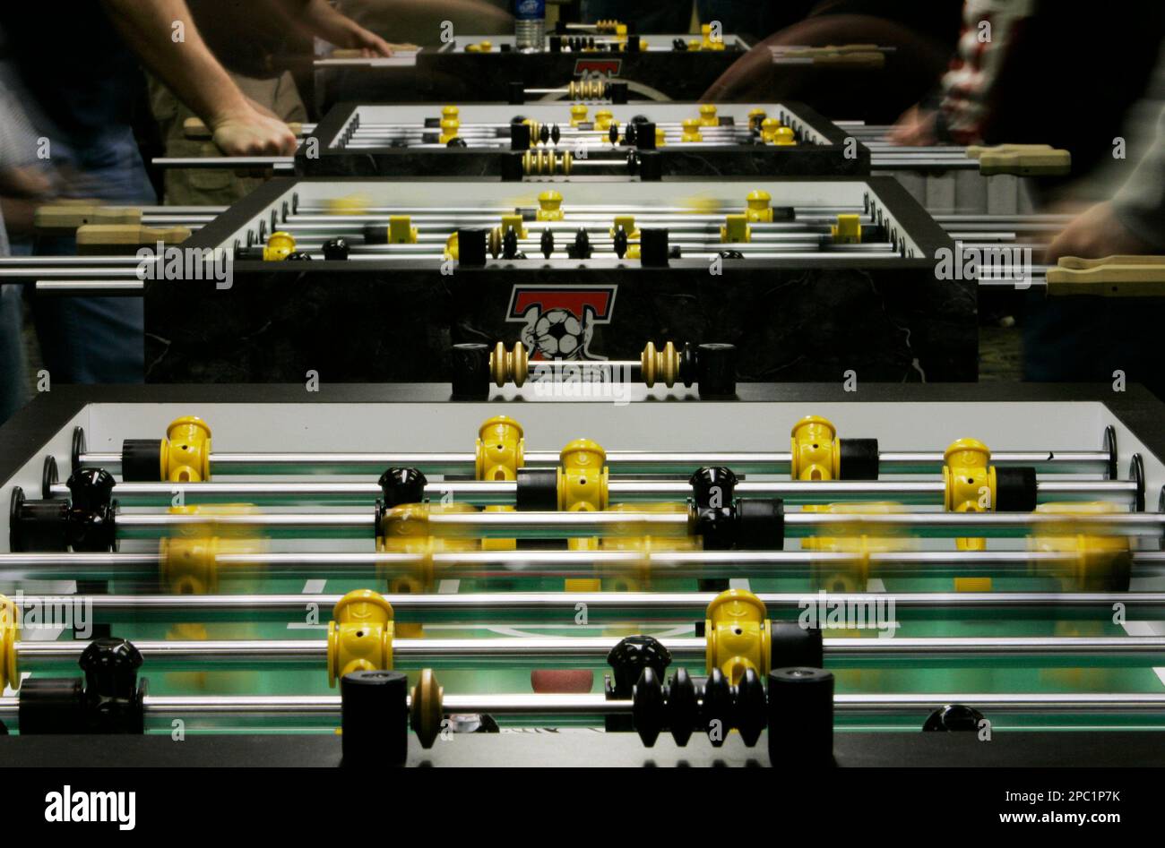 ** ADVANCE FOR WEEKEND EDITIONS, FEB. 35 ** The spinning paddles a blur as players bat