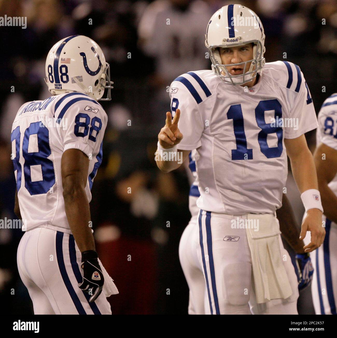 FOR USE AS DESIRED WITH SUPER BOWL XLI STORIES ** Indianapolis Colts  quarterback Peyton Manning (18) speaks with wide receiver Marvin Harrison  during the AFC divisional playoff football game against the