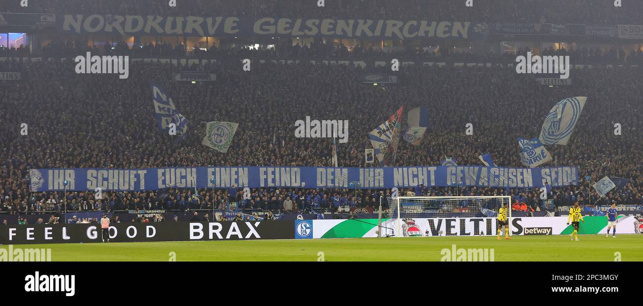 firo : 03/11/2023, Football, Soccer, 1st League, 1st Bundesliga, Season 2022/2023, Derby, Revierderby, FC Schalke 04 - BVB, Borussia Dortmund 2: 2 Transparent, banner of the Schalke fans: You create an enemy that you are no match for Stock Photo