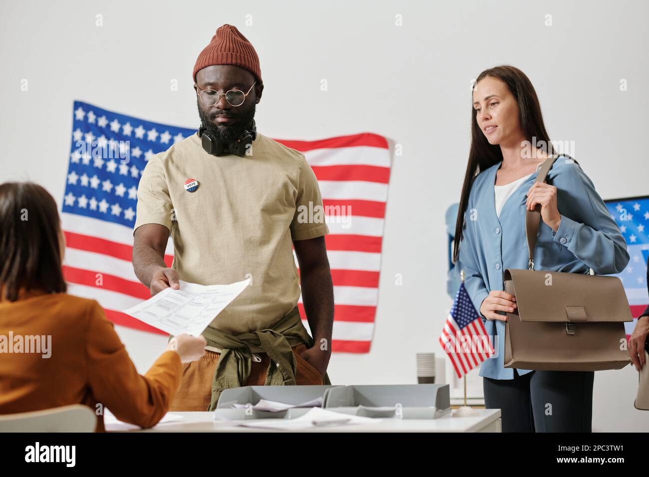 African american register vote hi-res stock photography and images - Alamy