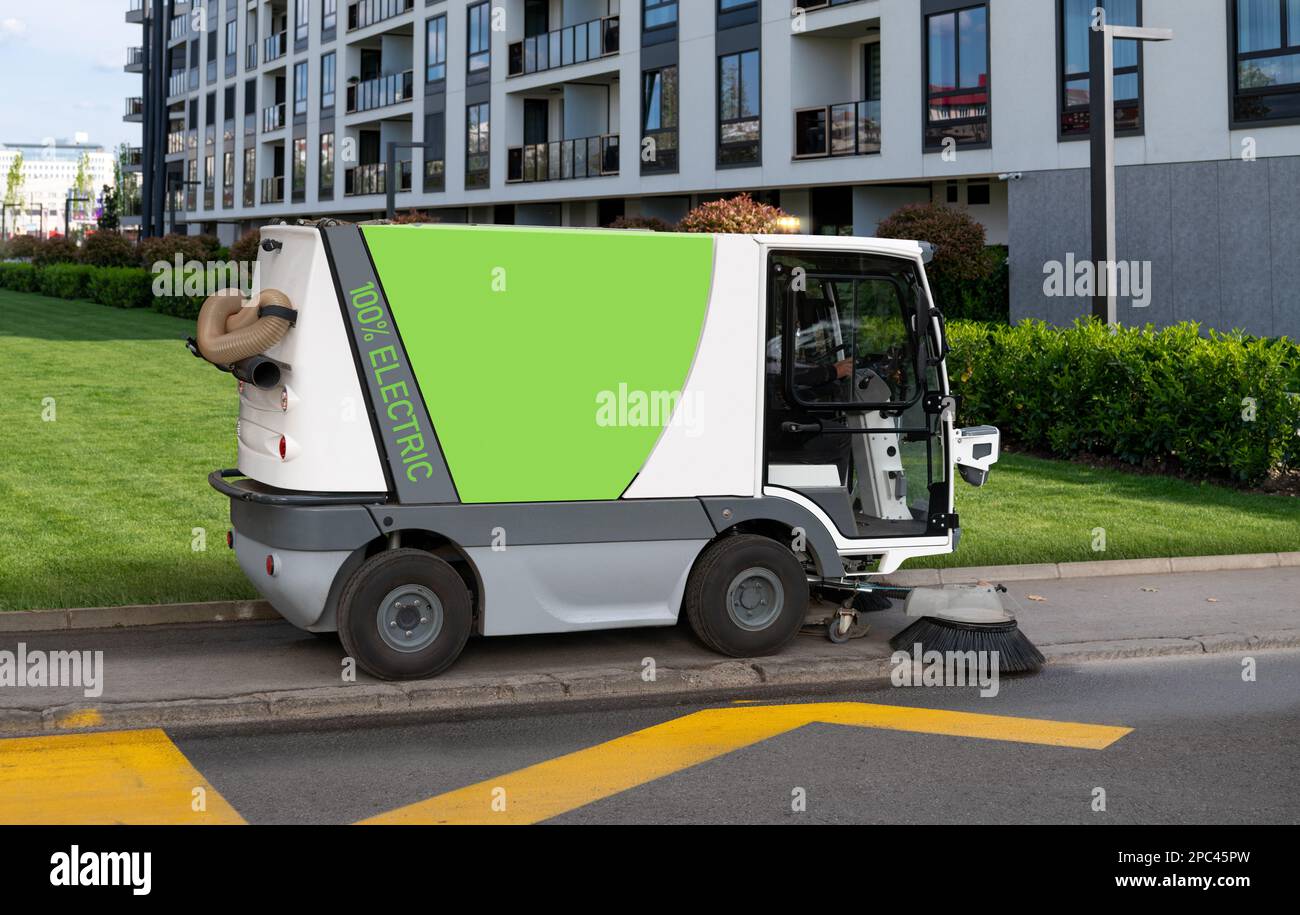 Full electric street vacuum cleaner sweeper machine Stock Photo Alamy