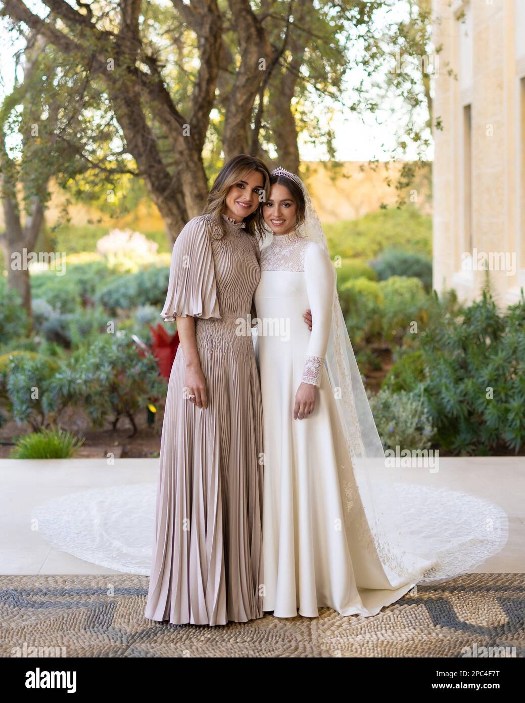 Amman, Jordan. 13th Feb, 2023. Queen Rania poses with her daughter Princess Iman, at her wedding, at Beit Al Urdun (House of Jordan) Palace in Amman, Jordan on March 12, 2023. Photo by Balkis Press/ABACAPRESS.COM Credit: Abaca Press/Alamy Live News Stock Photo