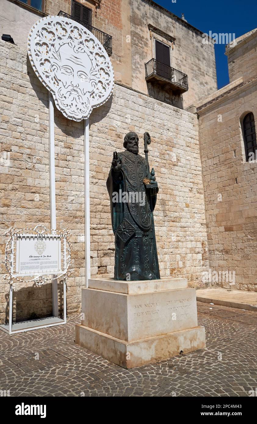 A statue of Saint Nicolas near the Basilica di San Nicola, Bari, Apulia (Puglia), Italy. The statue was donated by Vladimir Putin. Stock Photo