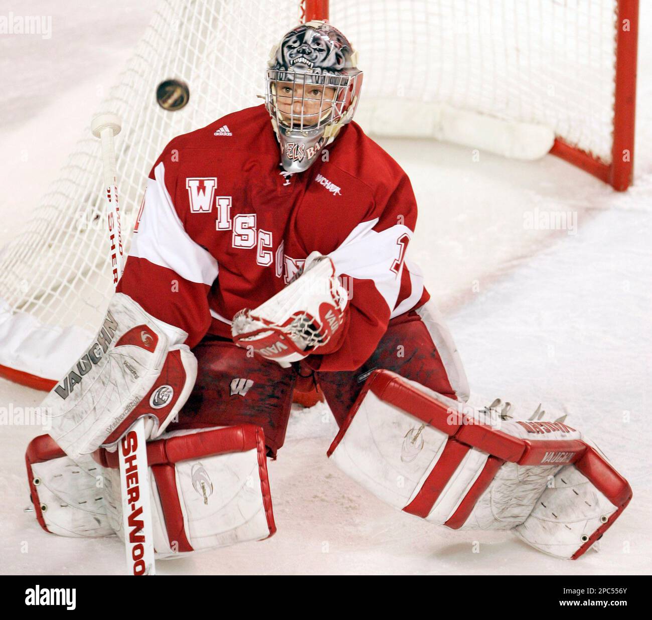 Wisconsin goalie Brian Elliott blocks a shot during the first