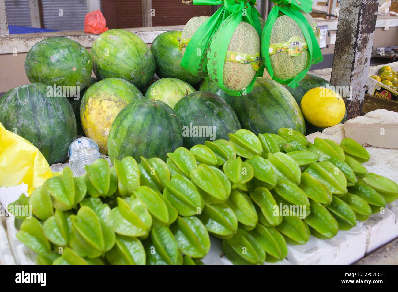 Malaysia, Kuala Lumpur, Chow Kit Market, fruit Stock Photo Alamy