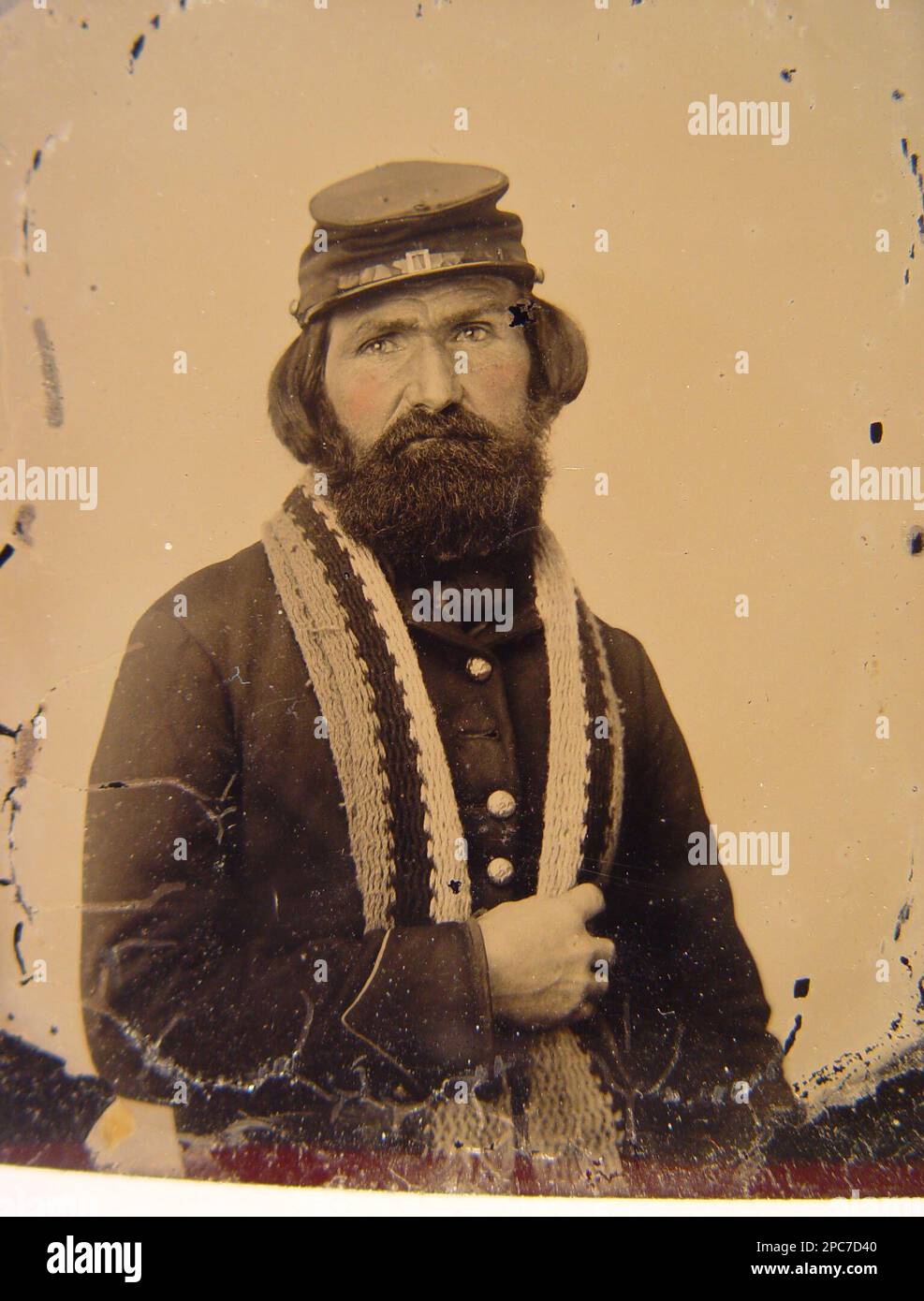 Unidentified soldier in Union uniform - Unidentified Soldier In Union Uniform With Knitted Stole Soldiers Union 1860 1870 Military Uniforms Union 1860 1870 United States History Civil War 1861 1865 Military Personnel Union 2PC7D40 