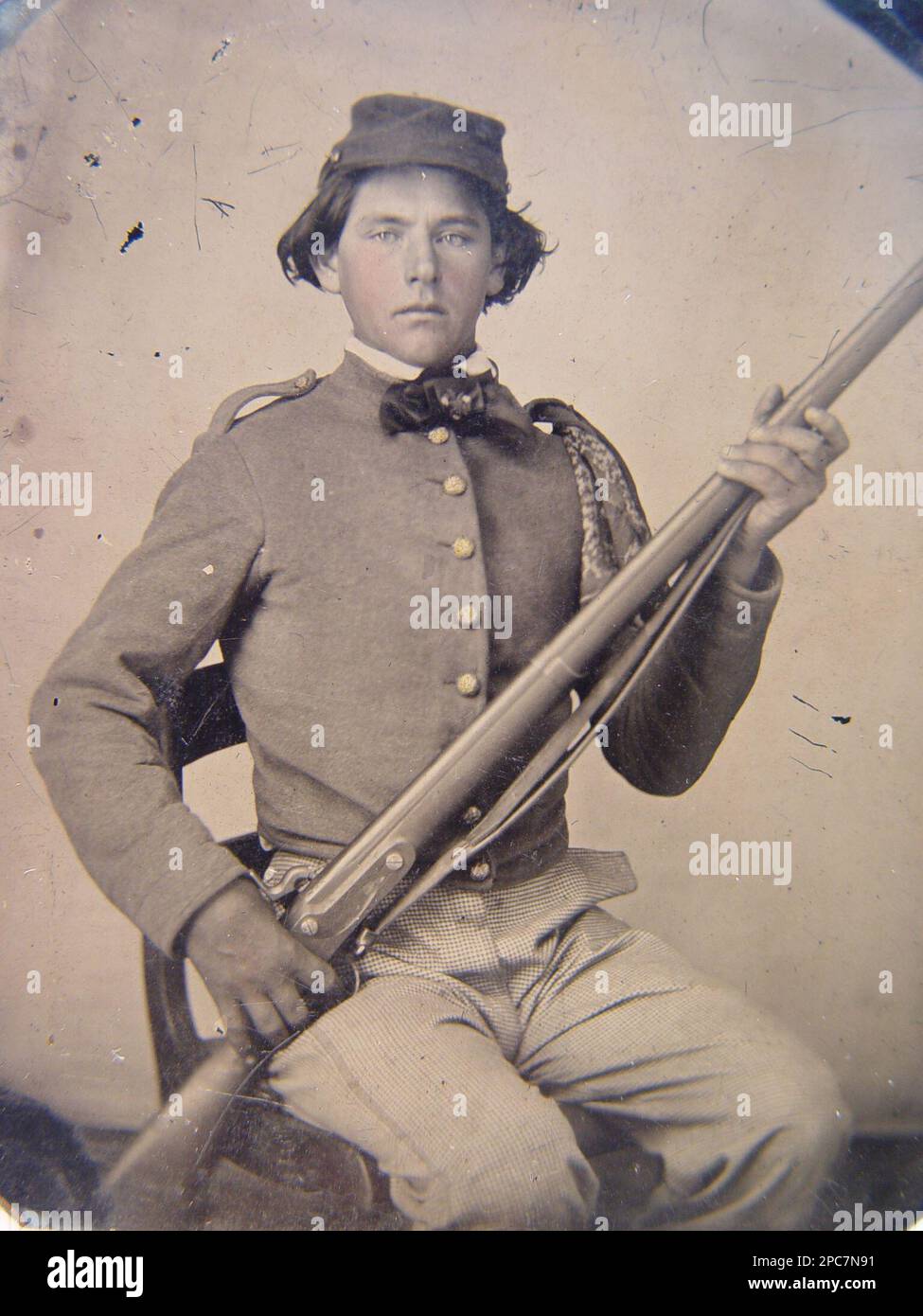 Unidentified young soldier in Union uniform with kepi and handkerchief