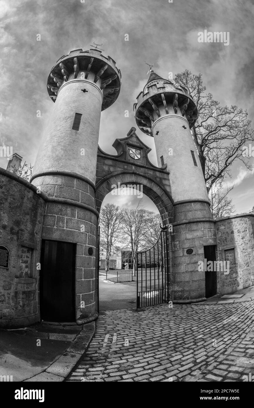 Powis Gateway, University of Aberdeen, Old Aberdeen, Scotland, UK Stock Photo