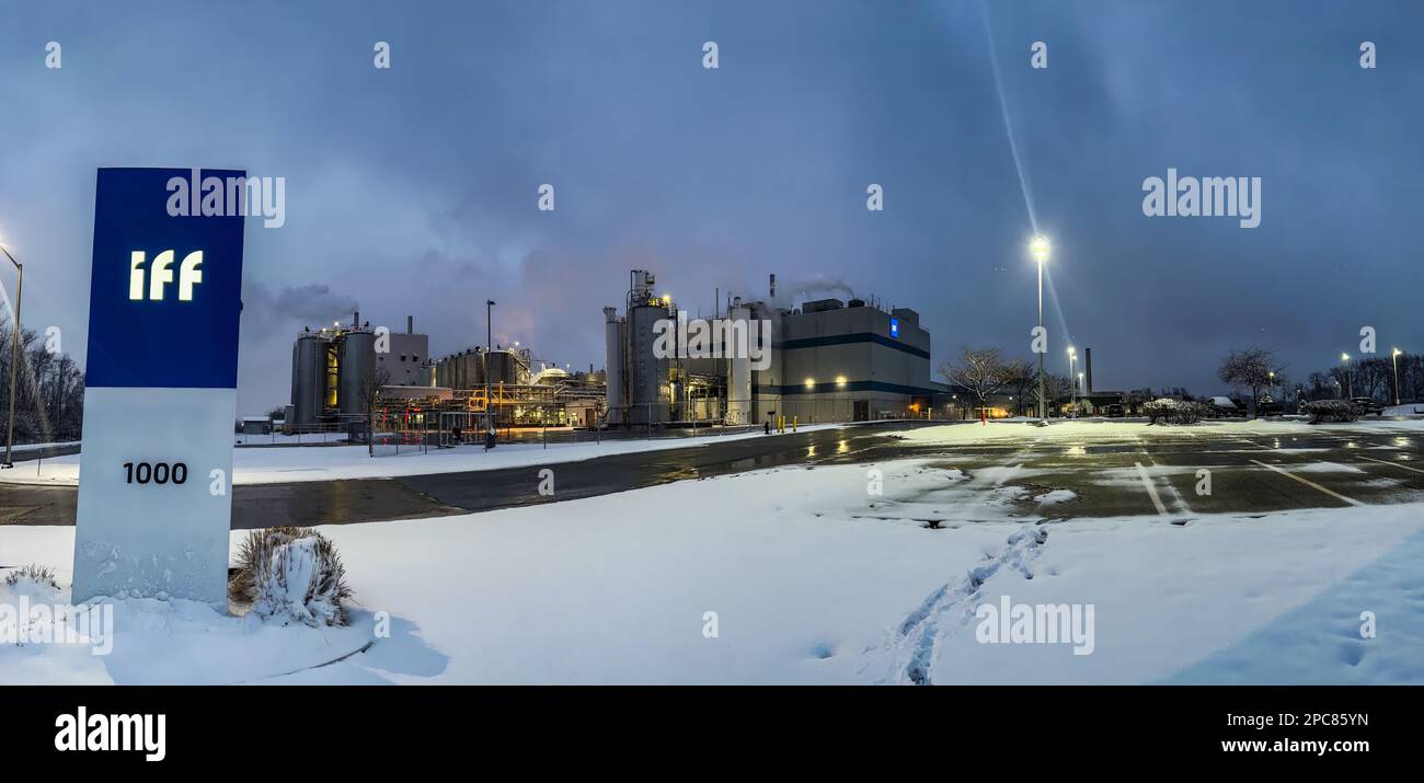 Cedar Rapids, Iowa, USA 3.2023 Main entrance view from the road to