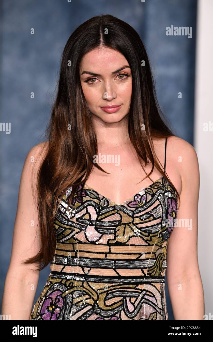 Ana de armas fashion hi-res stock photography and images - Page 5 - Alamy