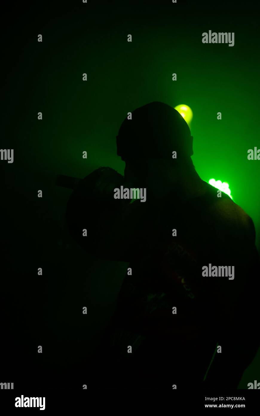 Singer and stage lights hires stock photography and images Alamy