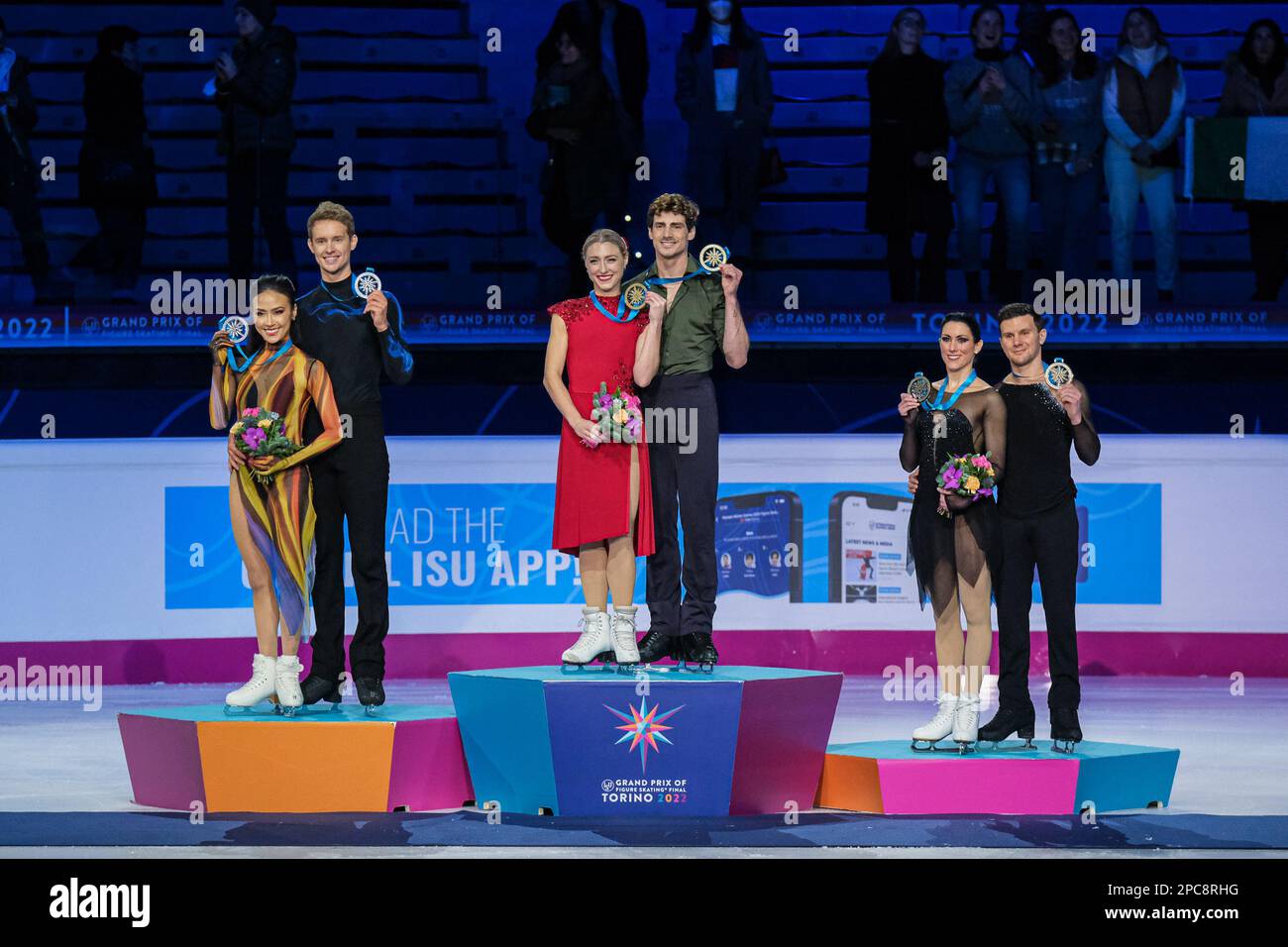 L) Madison Chock and Evan Bates of USA (Silver), (C) Piper Gilles and