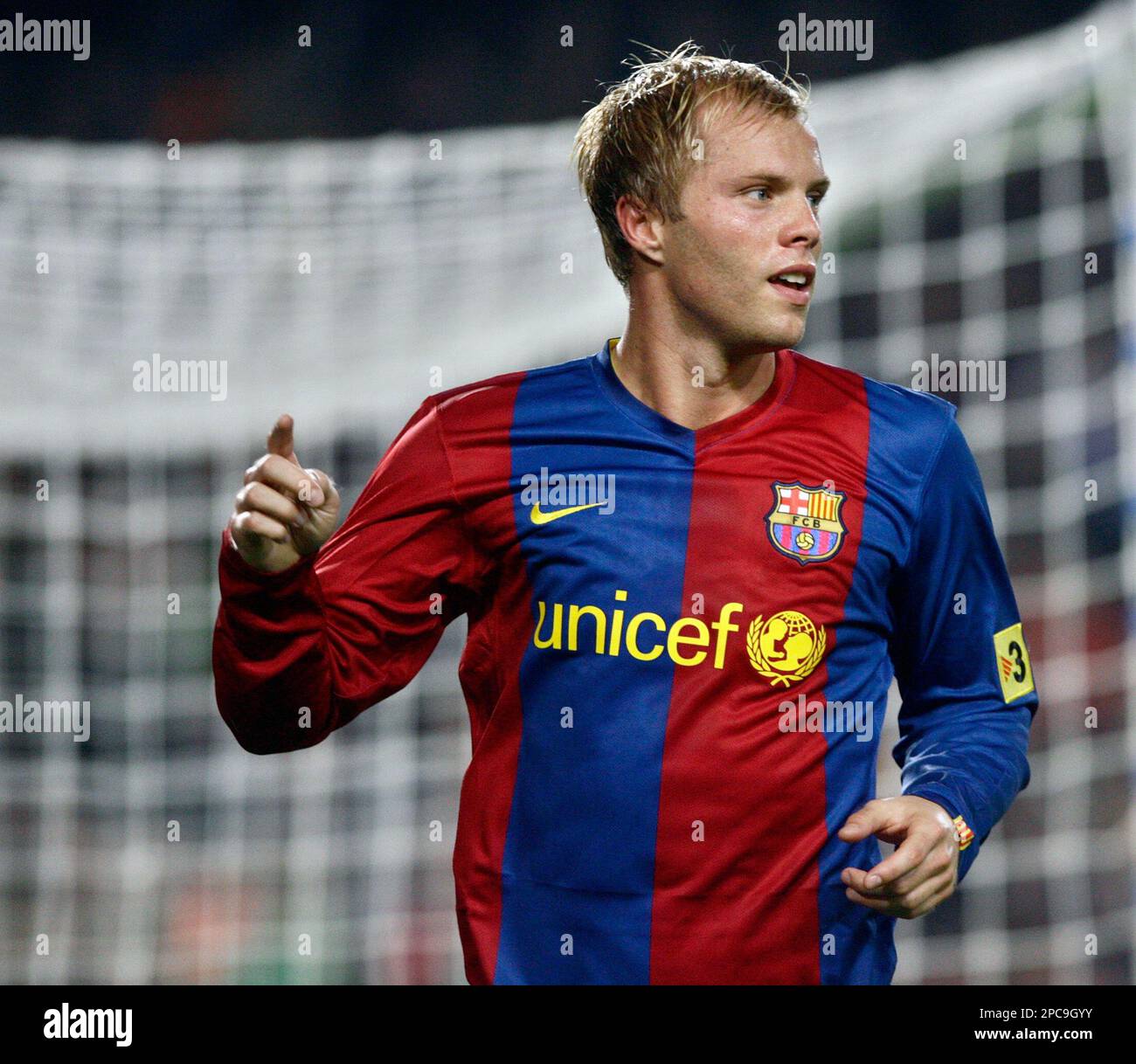 FC Barcelona player Eidur Gudjohnsen celebrates his goal against