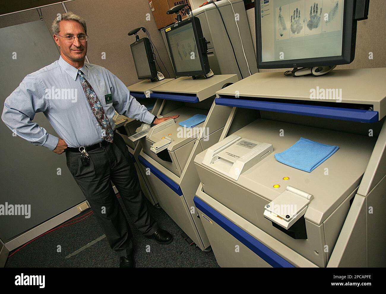 Los Angeles Sheriff's deputy Mark Minishian, who trains personnel