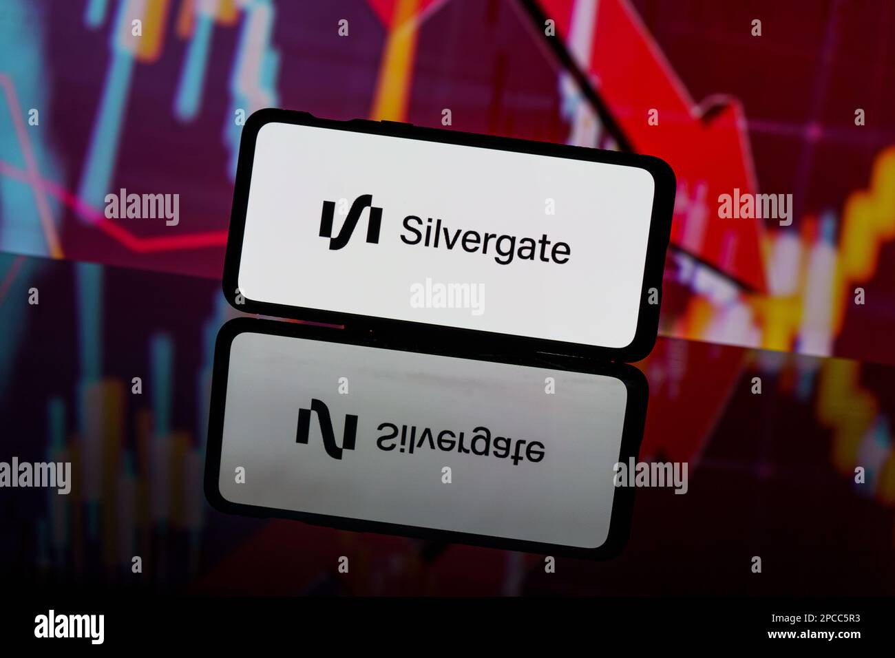 Kaunas, Lithuania - 2023 March 13: Silvergate Bank logo in red background. Bank collapse. Bank bankrupt Stock Photo