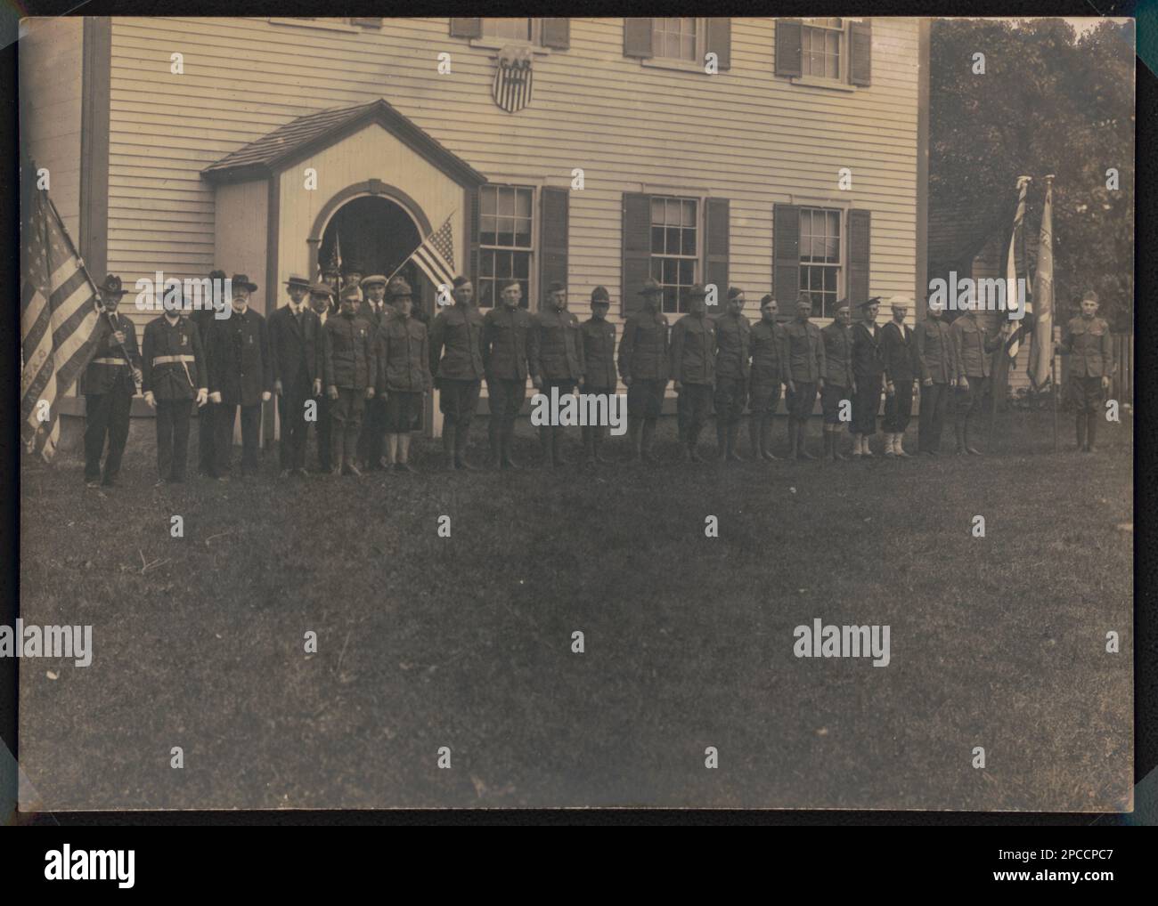 Unidentified Civil War veterans of Grand Army of the Republic Post #152 ...