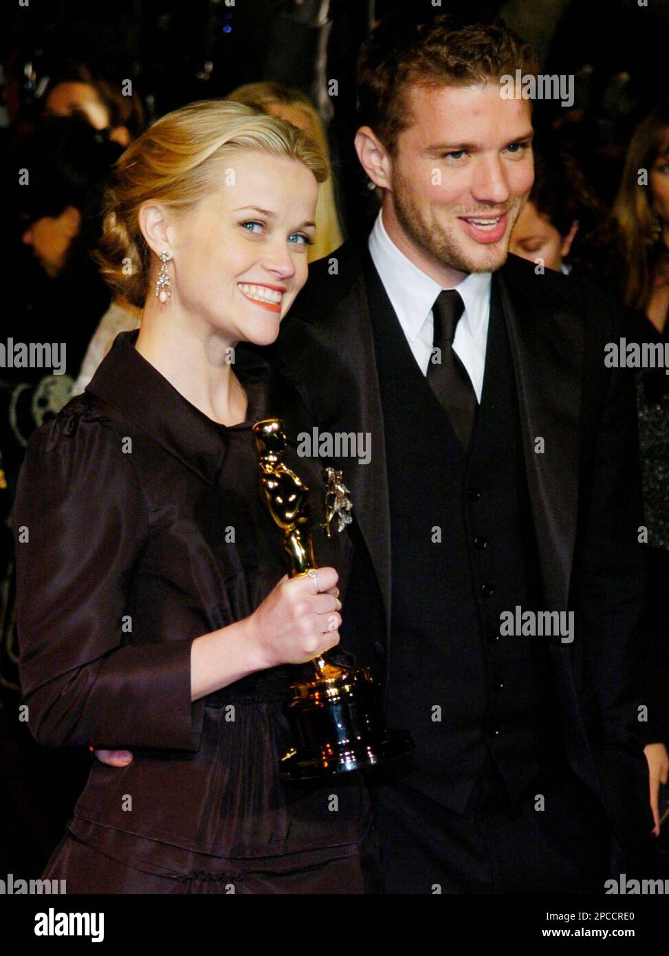 ** FILE ** Reese Witherspoon poses with her Oscar for best actress ...